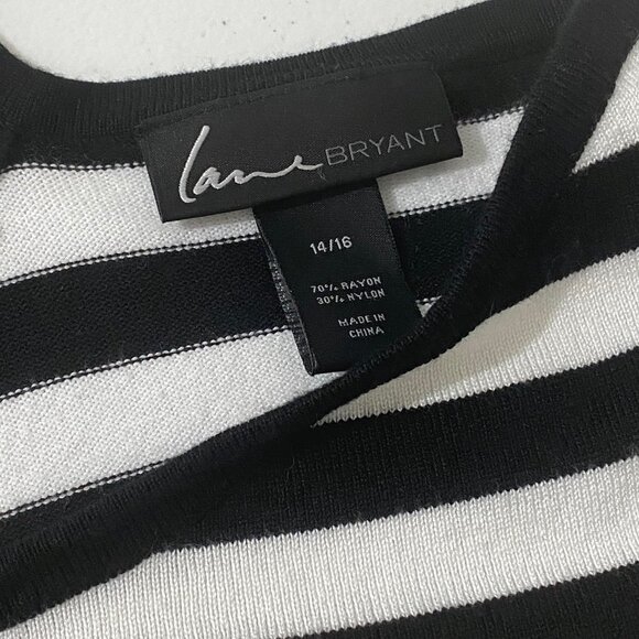Lane Bryant Chevron Striped Sweater Size 14/16 - Picture 5 of 10